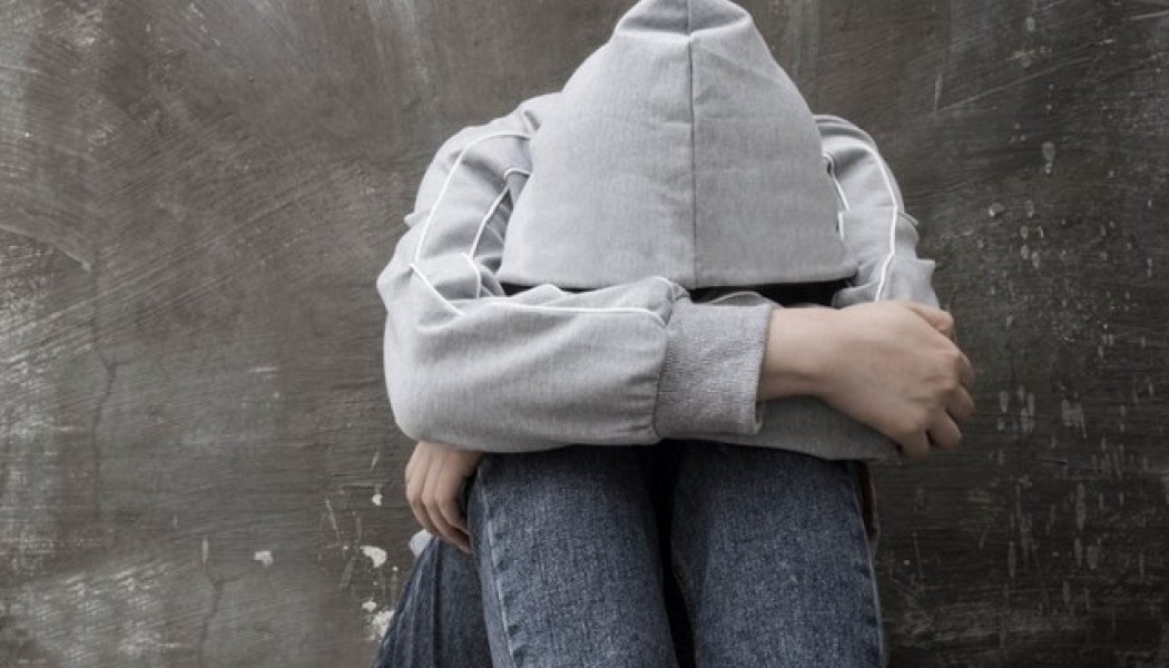 Φρίκη στον Ασπρόπυργο: Πώς ο 48χρονος παρέσυρε μέσω διαδικτύου 15χρονη και ασελγούσε εις βάρος της