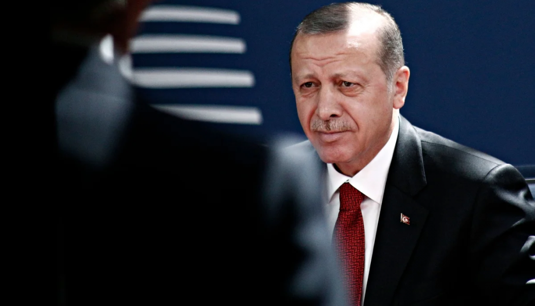 Πρόβλεψη-βόμβα για τον Ερντογάν - Τι θα κάνει πριν τις εκλογές - "Αν είναι να φυλακιστεί θα..."!