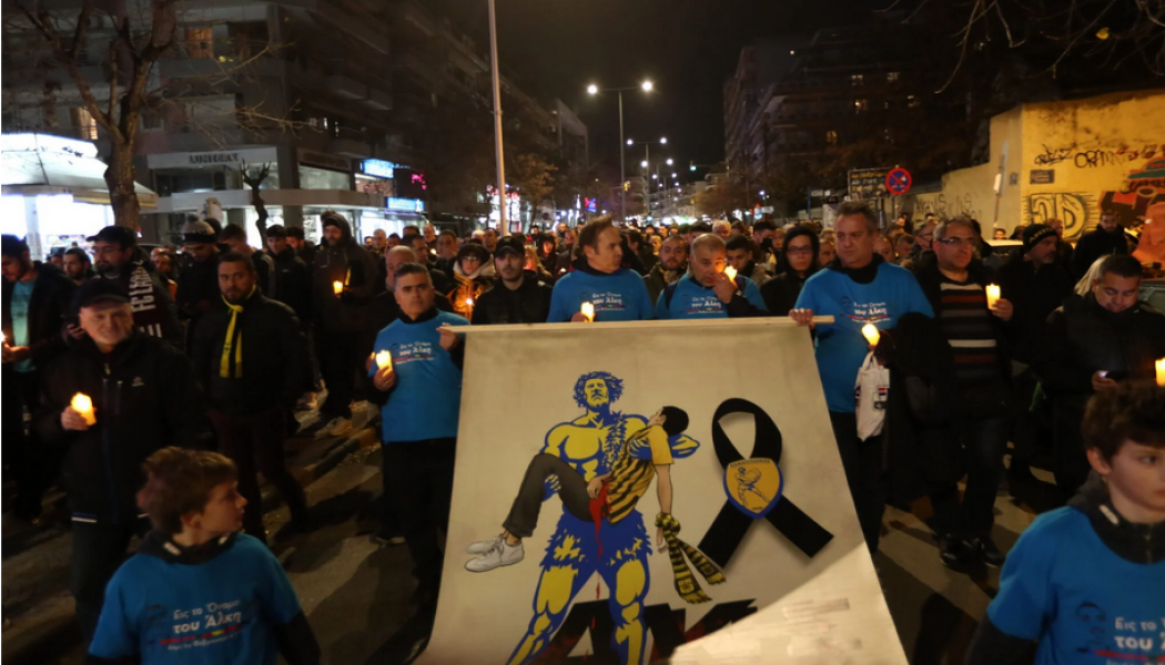 Ράγισαν καρδιές για τον Άλκη Καμπανό - Με αναμμένα κεριά η σιωπηρή πορεία για την δολοφονία του 