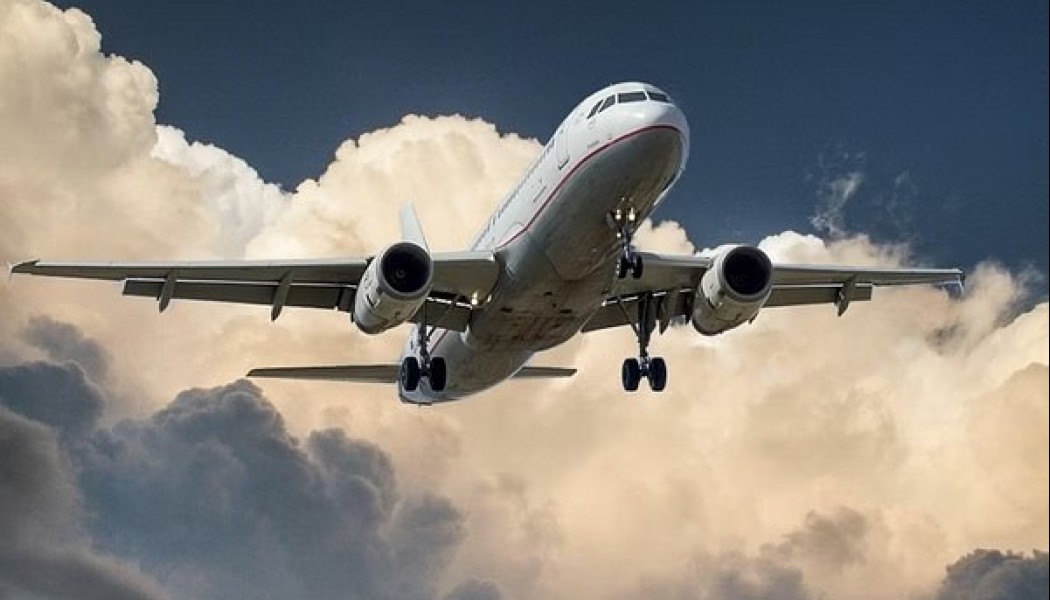 "Τρόμος στον αέρα": Αεροπορική εταιρεία ζυγίζει τους επιβάτες στο check-in!