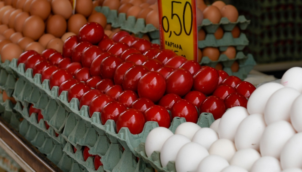 Πολλοί δεν το γνωρίζουν: Αυτός είναι ο λόγος που βάφουμε κόκκινα αυγά τη Μεγάλη Πέμπτη (ΒΙΝΤΕΟ)