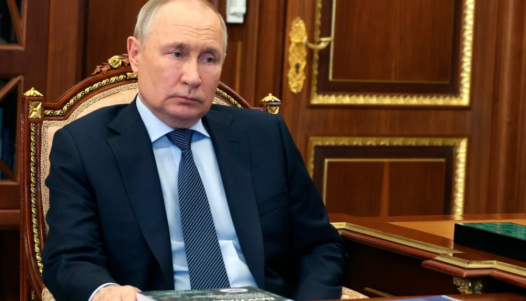 Τί πιο σύνηθες - Νέος πρόεδρος στη Ρωσία ο Πούτιν με ασύλληπτο ποσοστό!