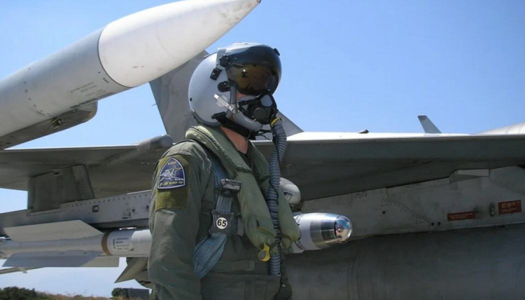 Μαχητικά-αστακοί το επόμενο άλμα για Π.Α: Τον πανίσχυρο Amraam 120D πακέτο με F-35 – Iσραηλινοί Rampage και Spice στο στόχαστρο 