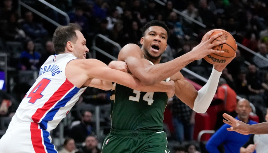 Επικός Giannis με τρομερό triple-double "καθάρισε" και πάλι τους Πίστονς! (ΒΙΝΤΕΟ)