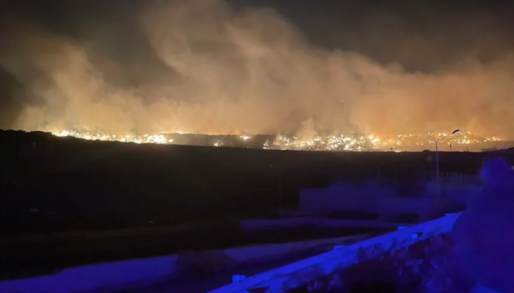 Μεγάλη φωτιά στη Νάξο και ολονύκτια μάχη με τις φλόγες - Καίει από το απόγευμα