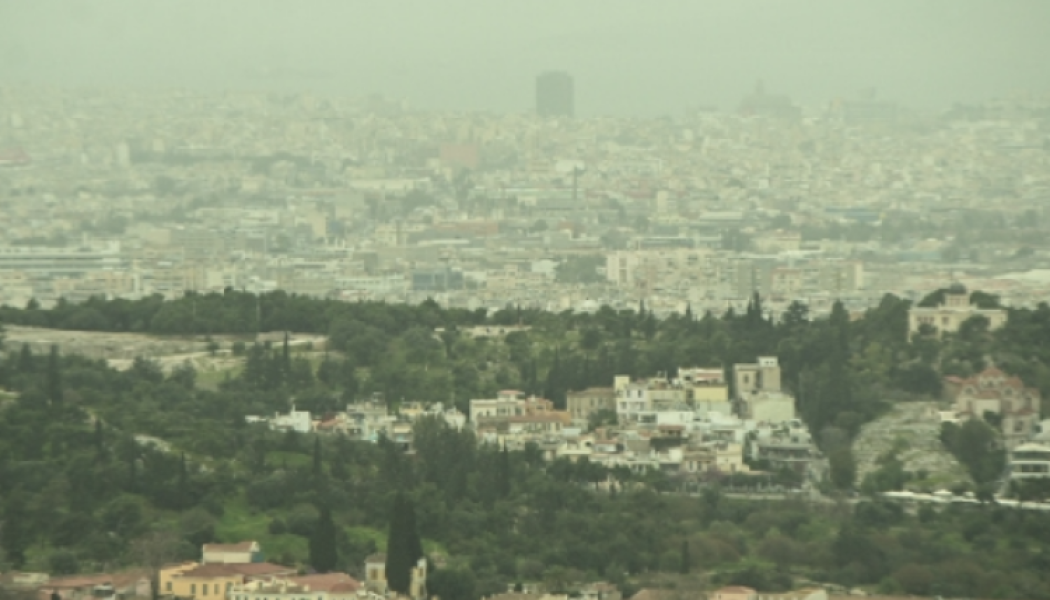 Αφρικανική σκόνη: Υψηλές συγκεντρώσεις στη νότια Ελλάδα και την Πέμπτη – Αναλυτικά ο πίνακας 