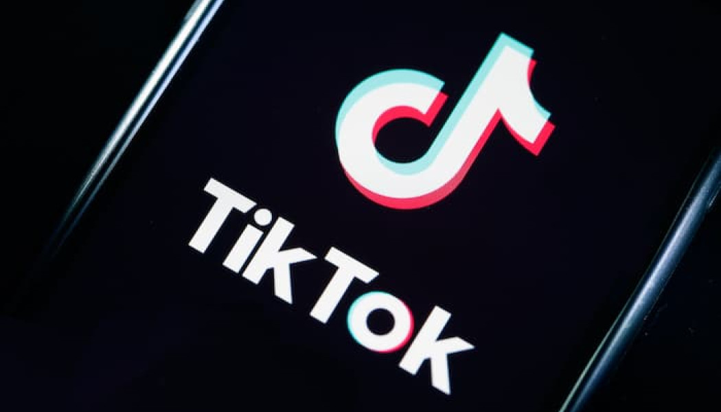 Πώς να παρακολουθήσετε βίντεο TikTok χωρίς λογαριασμό
