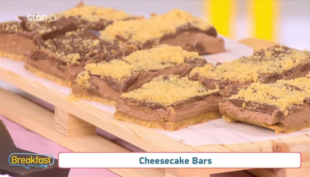 Πανεύκολη συνταγή! Φτιάξτε πεντανόστιμα cheesecake bars