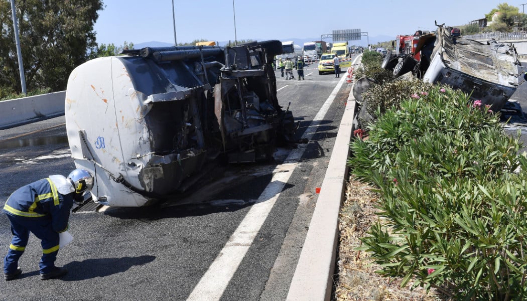 Ανατροπή βυτιοφόρου στη Λεωφόρο Σχιστού - Υπάρχει διαρροή υγραερίου