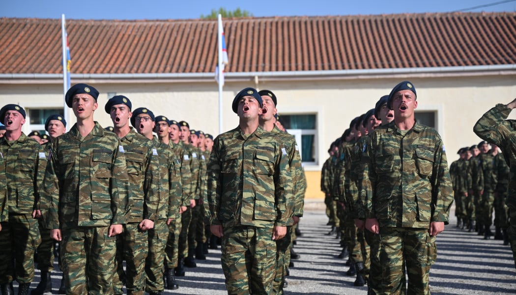 Έρχονται μεγάλες αλλαγές στη στρατιωτική θητεία - Το ανακοίνωσε ο Δένδιας 