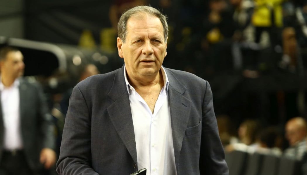 "Απάντηση" Αγγελόπουλου μετά τις αποχωρήσεις - Δύο Έλληνες για την ΑΕΚ