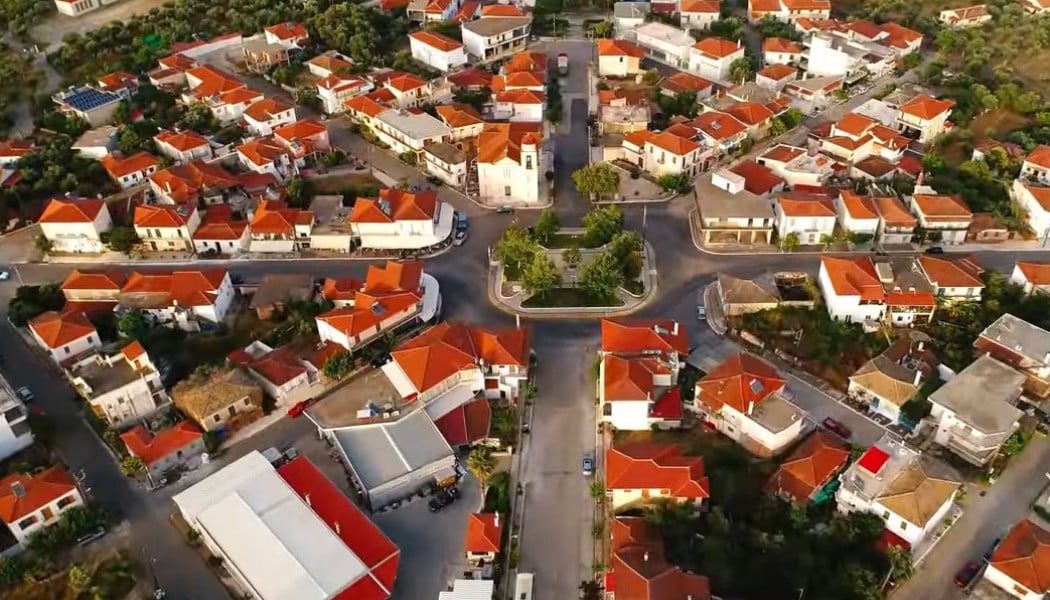 Εικόνες για απόλυτη ηρεμία: Το άγνωστο πολεοδομικό αριστούργημα της Ελλάδας