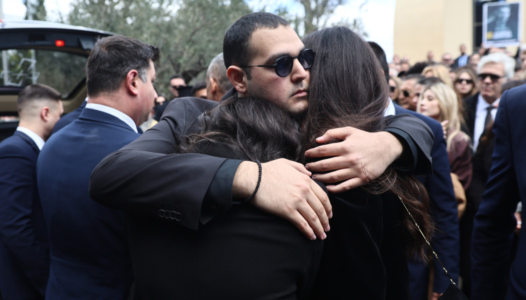 Η σχέση Χρίστου Κούγια με τους γονείς του και η εντυπωσιακή σύντροφός του!