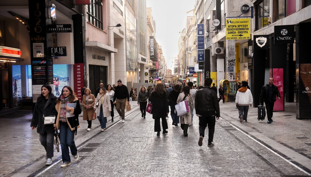 Η περίεργη ιστορία πίσω από την πεζοδρόμηση της Ερμού - Τι είχε συμβεί;