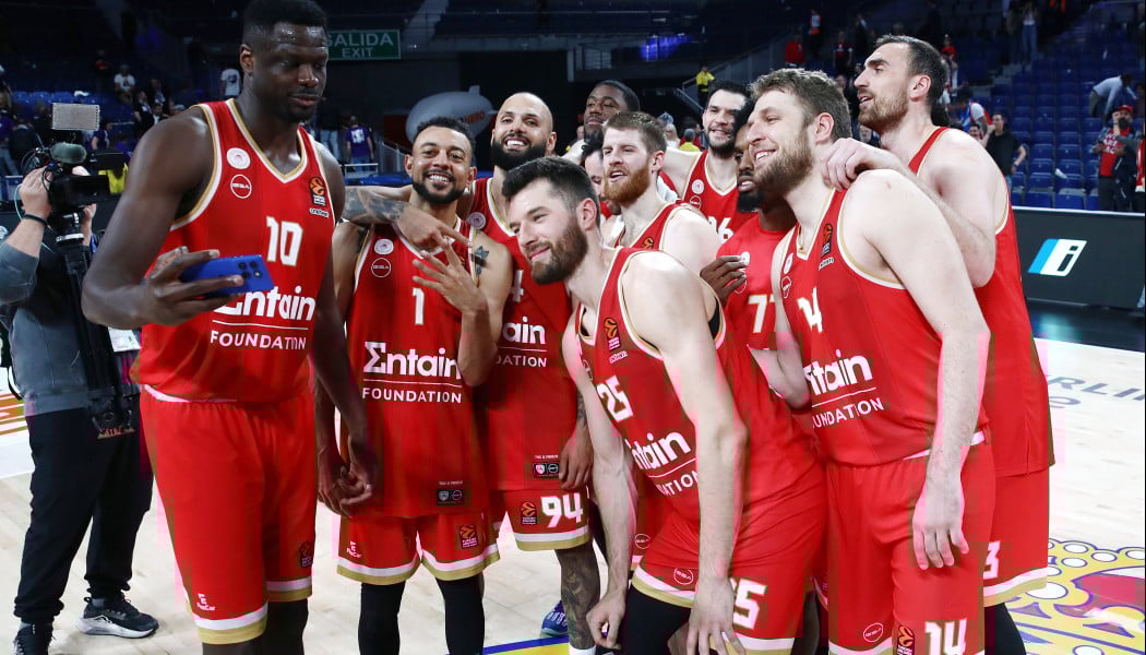 Συγκλονιστικές στιγμές στη Μαδρίτη! Πνίγηκαν στις αγκαλιές οι παίκτες