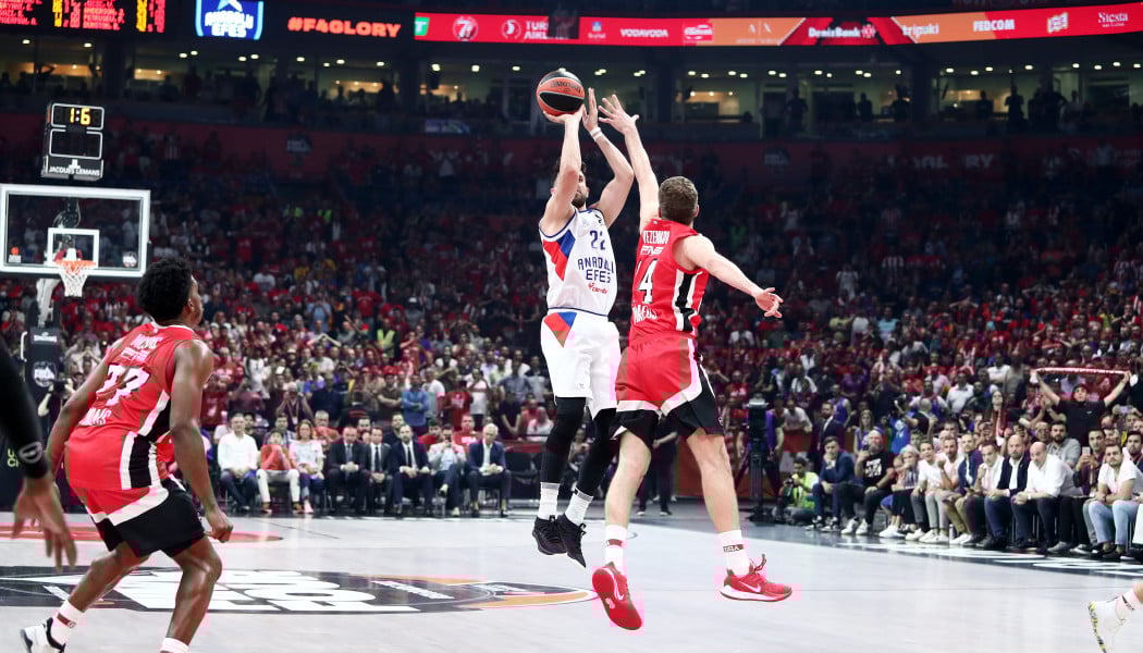 Σαν σήμερα το buzzer-beater του Μίσιτς κόντρα στον Ολυμπιακό!