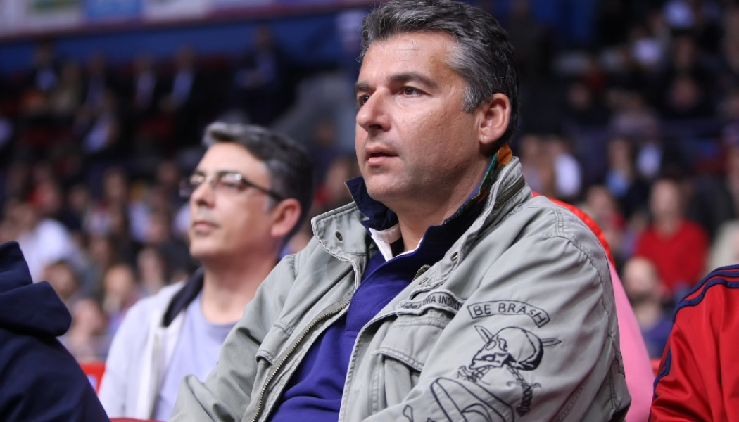 Τρεις φεύγουν, δύο μένουν κι ένας... παίζεται για την εκπομπή Λιάγκα!