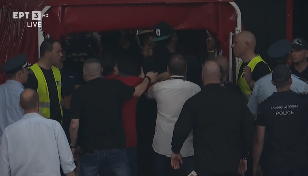 Χαμός στο ΣΕΦ: Ο Λεσόρ αποβλήθηκε & έκανε κ@@δάχτυλα στους Ολυμπιακούς (VD)