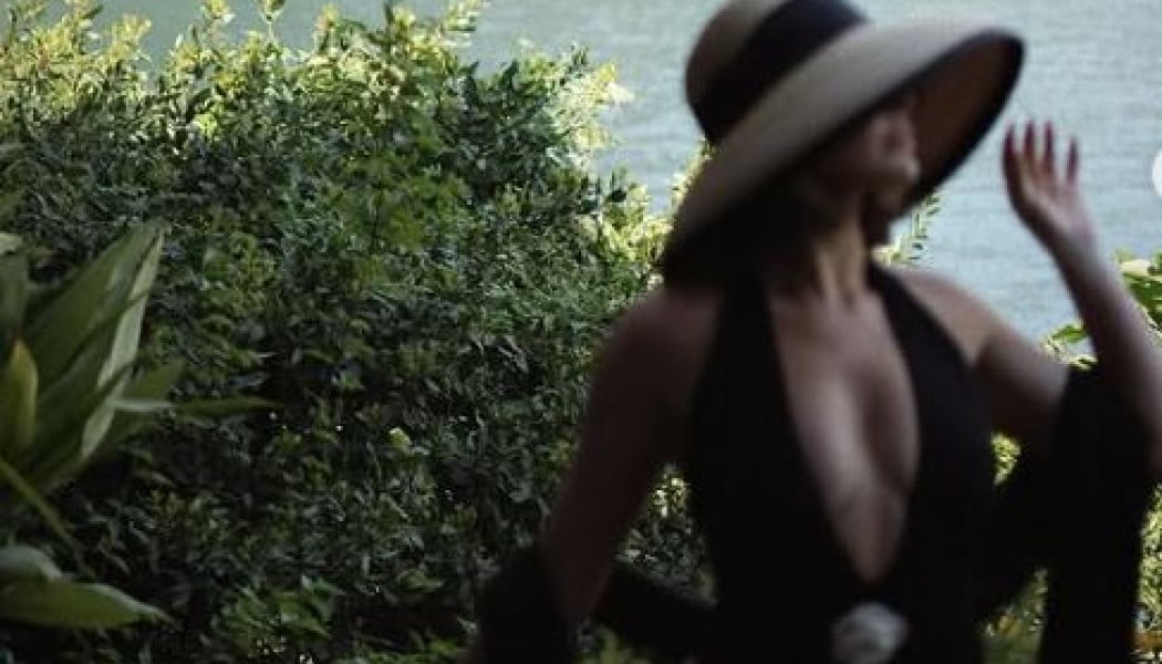 "Ωμό" πέσιμο influencer σε τενίστα: "Έλληνας Θεός" (ΦΩΤΟ & ΒΙΝΤΕΟ)