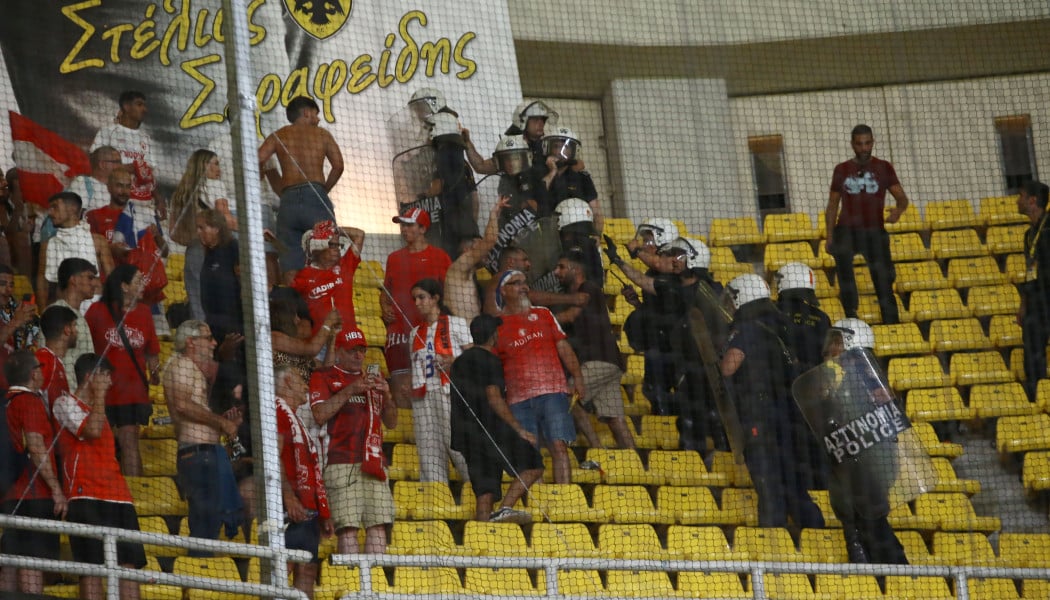 Ένταση και χημικά στη Νέα Φιλαδέλφεια μετά το παιχνίδι της ΑΕΚ