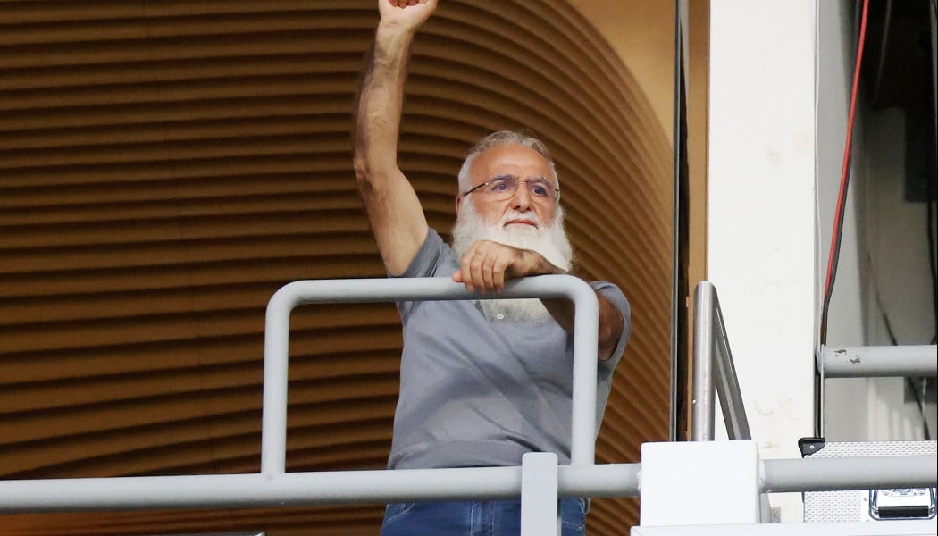 Τρομερή στιγμή στην Τούμπα! Αποθέωση Ιβάν και οι... σφιγμένες γροθιές
