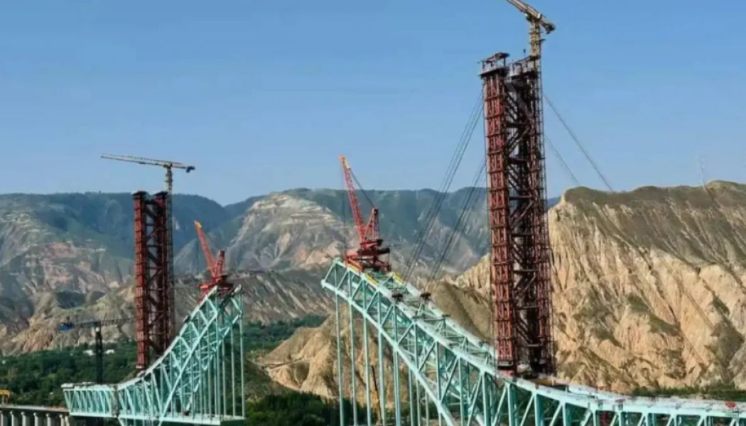 Τρομακτικό δυστύχημα σε γέφυρα υπό κατασκευή - 7 νεκροί, 9 αγνοούμενοι