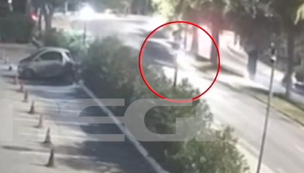 Το σοκαριστικό τροχαίο στην Ποσειδώνος που σκότωσε την 50χρονη (BINTEO)