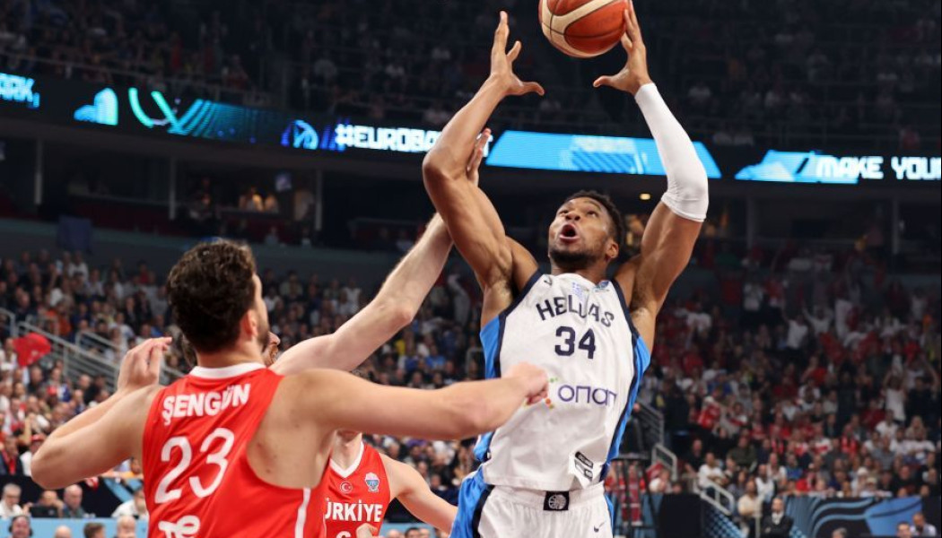 Ψάχνει "θαύμα" στο 4ο δεκάλεπτο - Live: Ελλάδα - Τουρκία (vid)