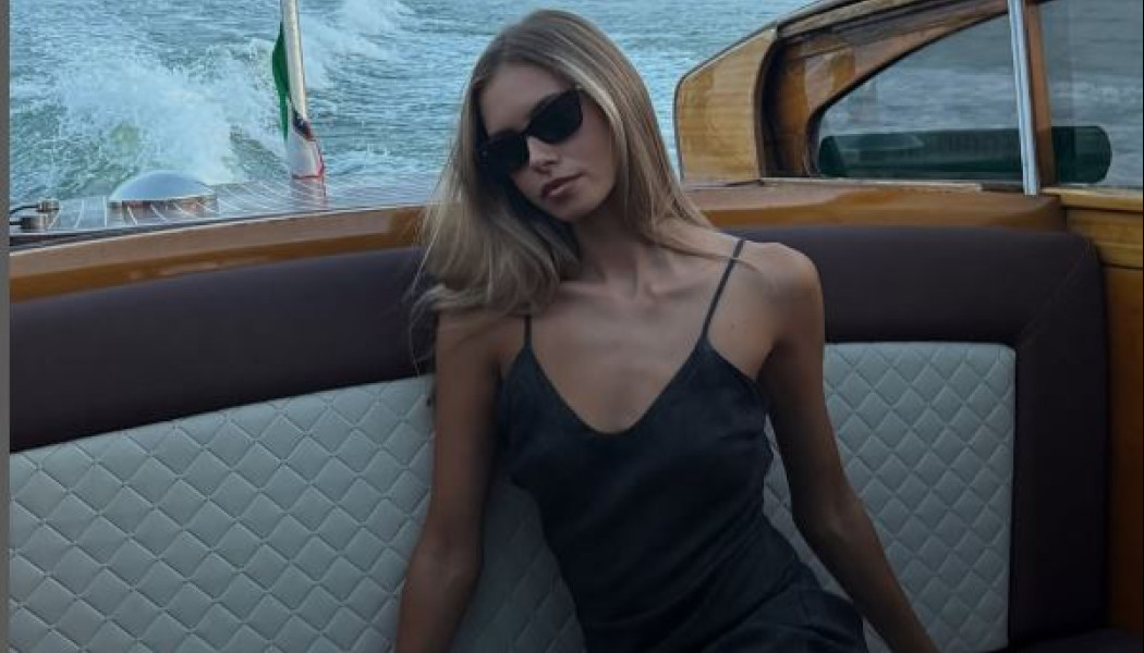 Η ταπετσαρία σε κινητό αθλητή... πρόδωσε τη σχέση του με μοντέλο (ΦΩΤΟ)