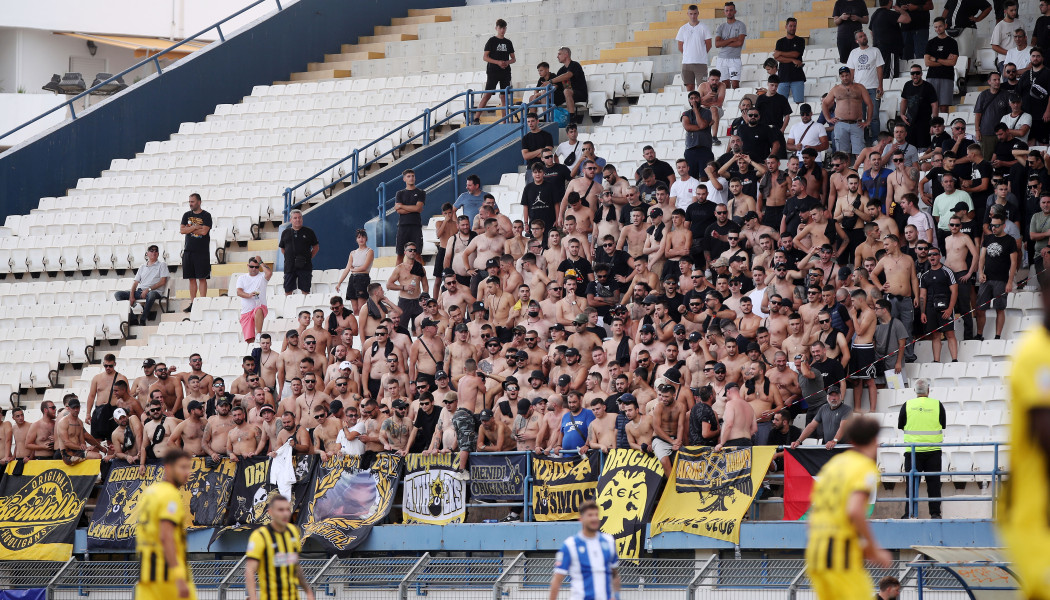 Έσπασαν το μπλόκο οι ΑΕΚτζήδες στο Αιγάλεω!