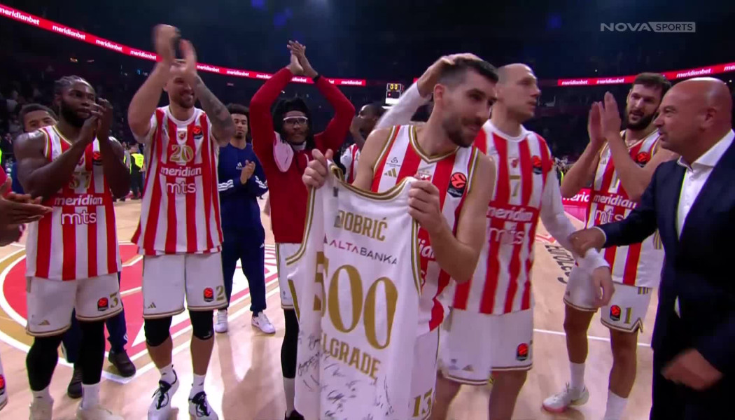 Standing ovation για τον Ντόμπριτς - Έφτασε τις 500 συμμετοχές (ΒΙΝΤΕΟ)