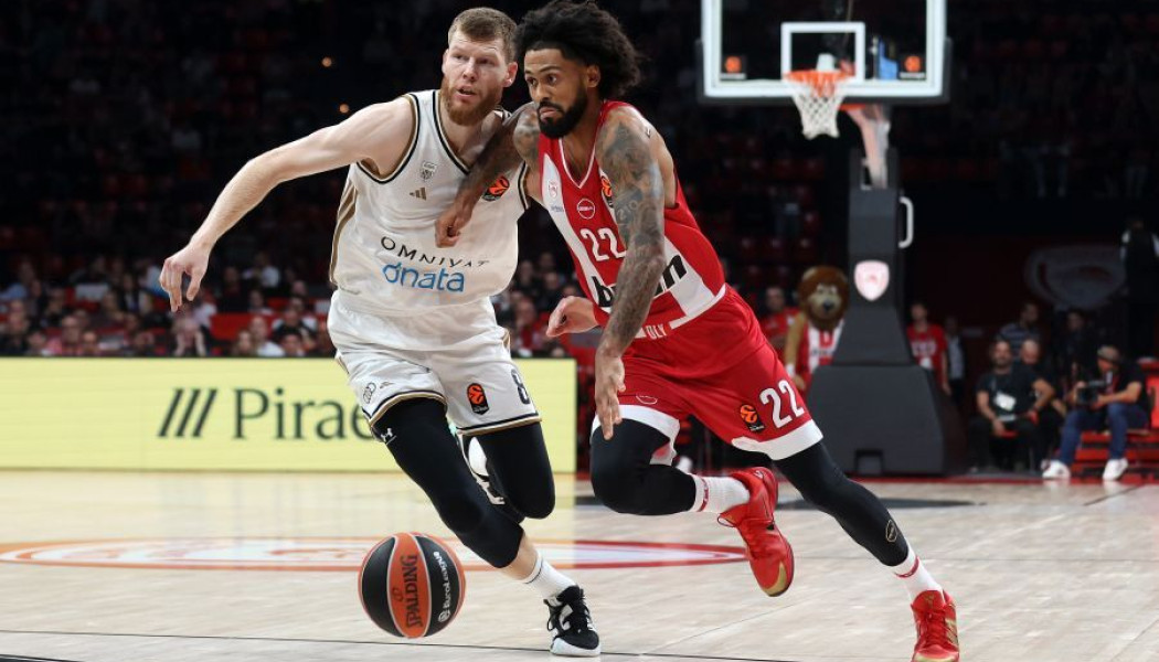 Με διαφορά στο 4ο δεκάλεπτο- Live: Ολυμπιακός - Ντουμπάι (vid)