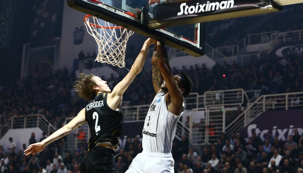 Το έκανε κι αυτό η ΠΑΟΚάρα: Νίκη με ανατροπή σε... μισό δευτερόλεπτο! (vid)