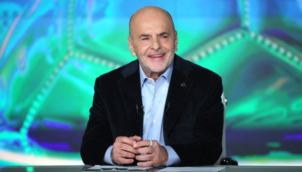 Live Αλαφούζος: "Δεν θα απειλήσω ούτε θα απαγάγω - Δεν πουλάω τώρα"! (Vid)