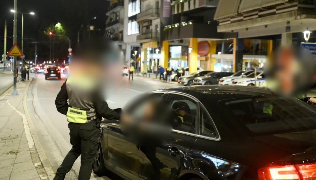 Δημοσιογράφος απείλησε αστυνομικούς σε αλκοτέστ - "Θα σας τελειώσω!"