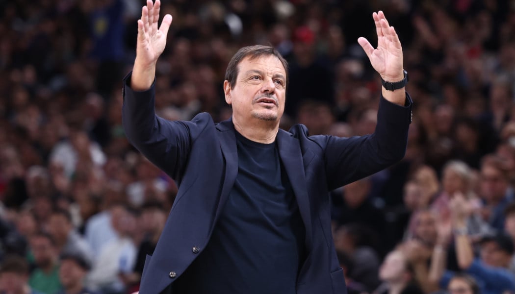 Ο Αταμάν αποθέωσε τον Φαρίντ - "Χρειάζεσαι έναν πραγματικό σέντερ"