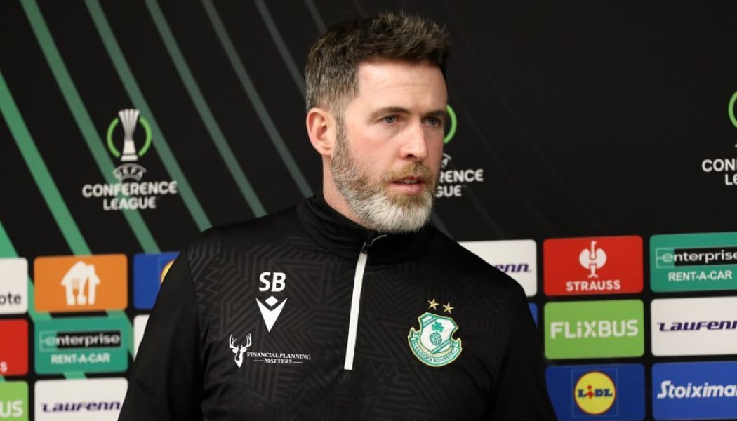 Αποθέωσε ΑΕΚ ο προπονητής της Σάμροκ - "Πρόκληση να παίξουμε στην έδρα της"