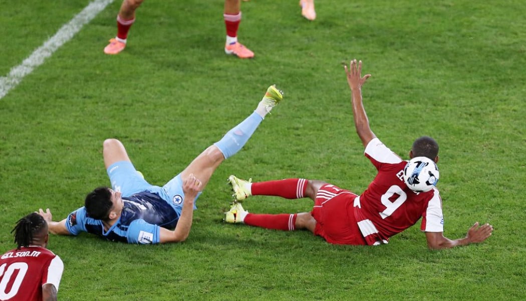 Διαφωνεί η ΚΕΔ με Σιδηρόπουλο/VAR - “Δεν ήταν πέναλτι στον Ελ Κααμπί” (Vid)