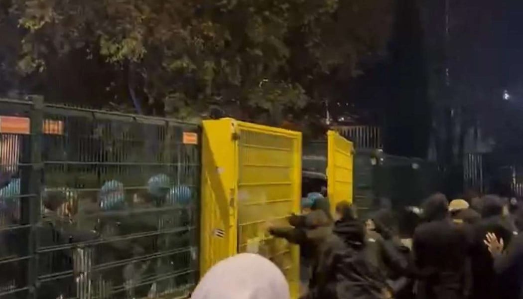 Ξύλο έξω από το "Αρτέμιο Φράνκι"! Επεισόδιο ΑΕΚτζήδων με ιταλική Αστυνομία