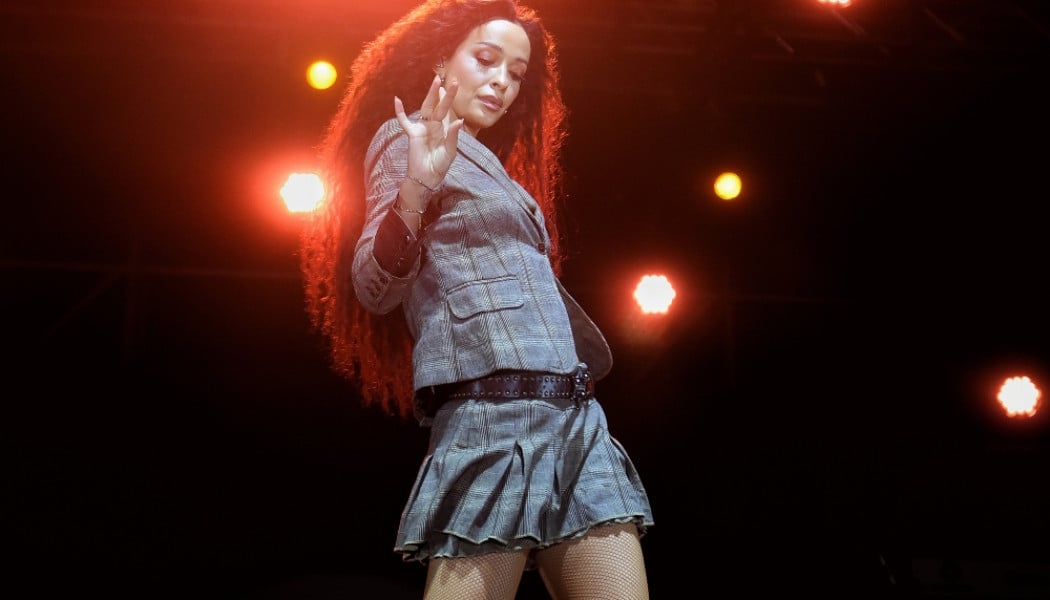 Εκθαμβωτική Φουρέιρα με pole dancing μπροστά στον Μποτία! (ΦΩΤΟ)