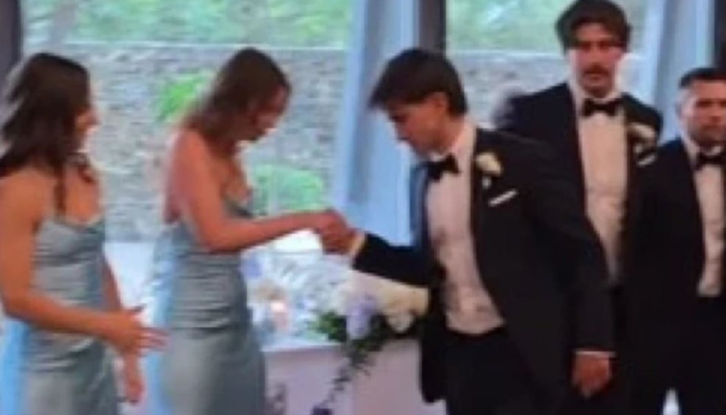 Ο γαμπρός και οι φίλοι του έστησαν τη δεξίωση αλά... Champions League!