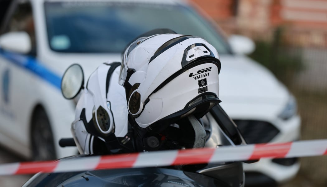 Βόλος: Χτύπησε γυναίκα μέσα σε καφετέρια για να της κλέψει το κινητό