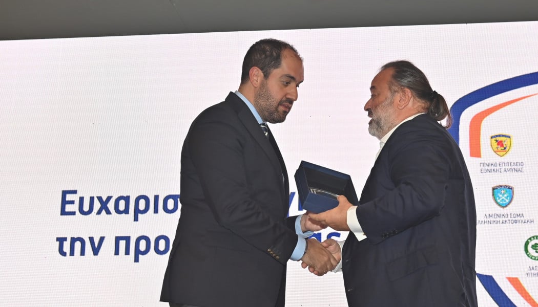 Μάριος Ηλιόπουλος και SEAJETS βραβεύτηκαν από τον Γιάννη Κεφαλογιάννη