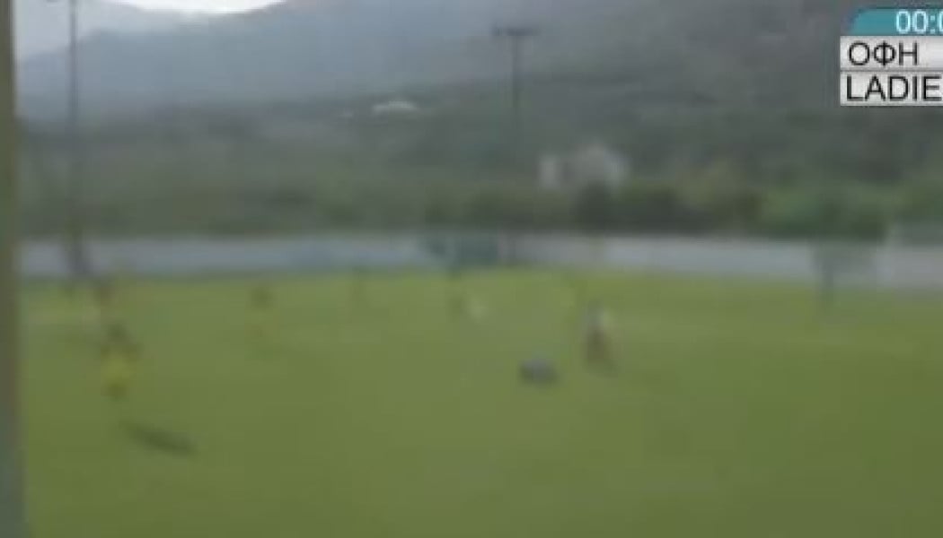 Κρήτη: Διαιτητής κατέρρευσε στο γήπεδο και μεταφέρθηκε στο νοσοκομείο (Vid)