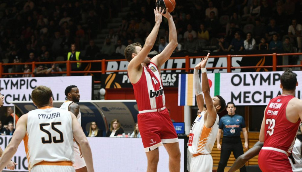 Περίπατος στην Πάτρα για Ολυμπιακό - Αρκούσε ένα δεκάλεπτο (ΒΙΝΤΕΟ)