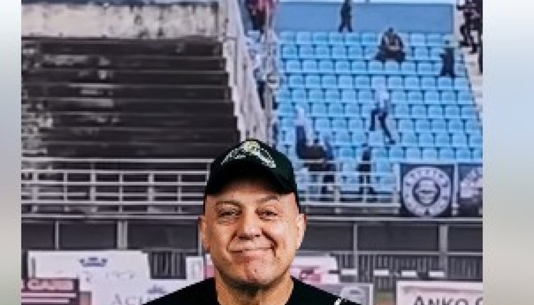 Χαμός στην Καβάλα! Οπαδοί έκαναν «ντου» στον Ραπτόπουλο (ΒΙΝΤΕΟ)