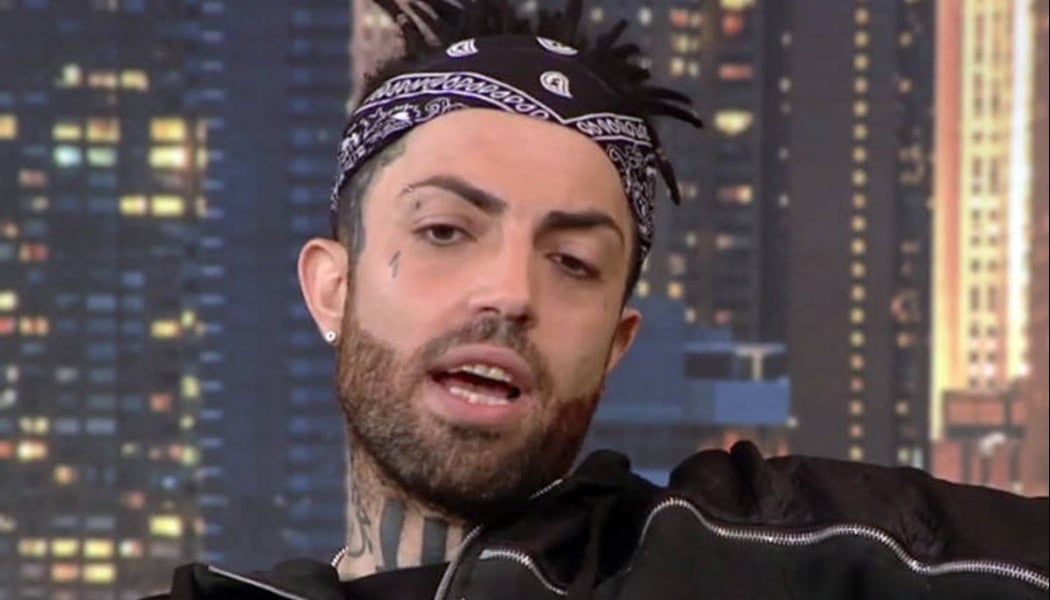 Αγνώριστος και μακριά από το τραγούδι σήμερα ο ράπερ "Tus" - Δείτε ΒΙΝΤΕΟ!