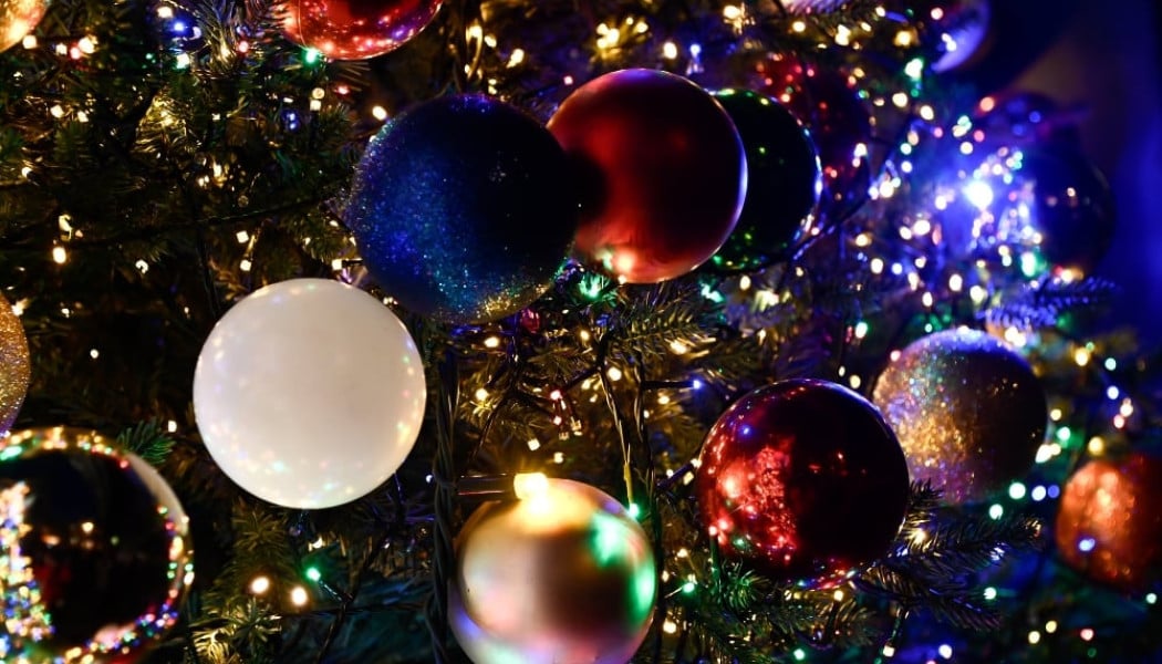 Δώρο Χριστουγέννων: Νωρίτερα η καταβολή του - Τι πρέπει να γνωρίζετε