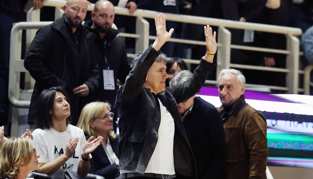 Η υποδοχή σε Μυστακίδη και η ατάκα για τον ποδοσφαιρικό ΠΑΟΚ! (ΒΙΝΤΕΟ)