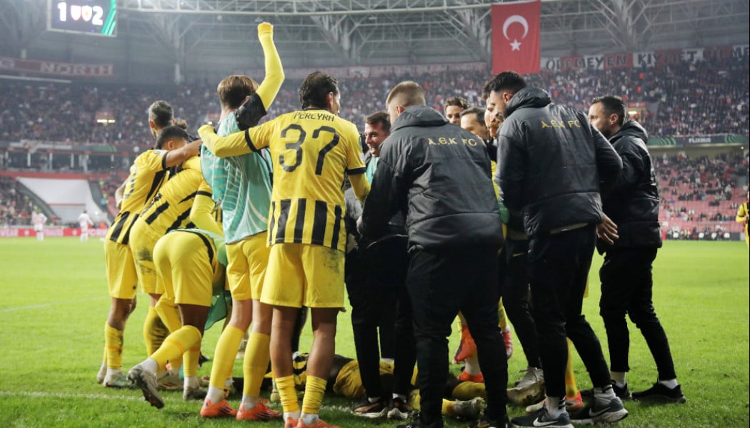 ΑΕΚ με νταηλίκι και εμφάνιση όνειρο - Είπε ξανά την Ιστορία της!